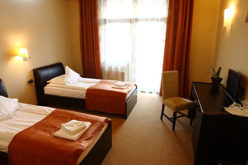 Hotel Transilvania Zalău Eksteriør billede