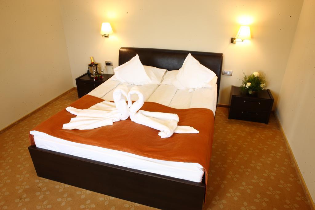 Hotel Transilvania Zalău Eksteriør billede